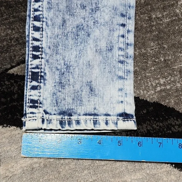 MISS ME EMBROIDERED FAUX-FLAP RHINESTONES ACID-WASH SIGNATURE SKINNY DEN… - Picture 8 of 15